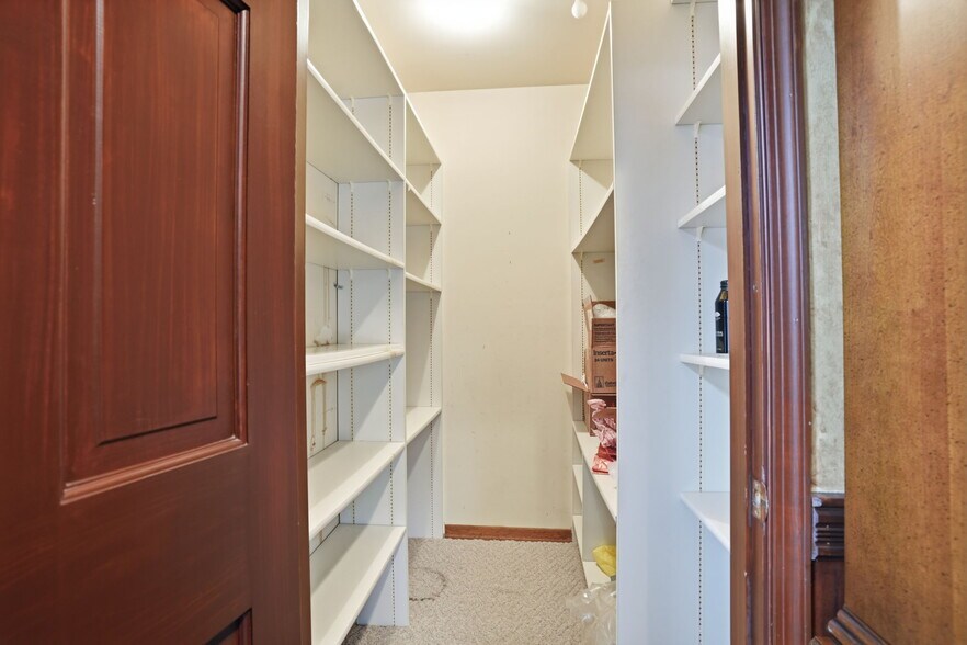 Building Photo - 244 Mathers Rd