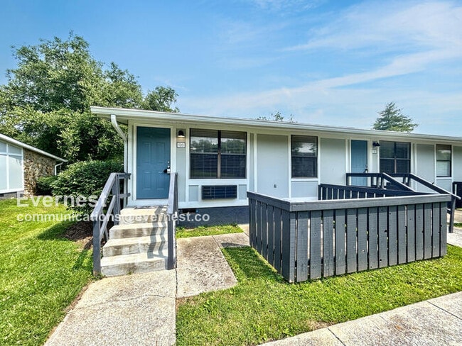 Primary Photo - 120 Safe Harbor Dr