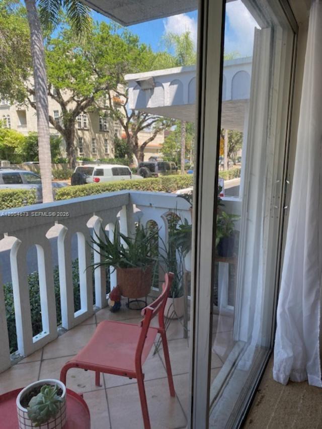 Building Photo - 100 Edgewater Dr