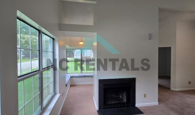 Building Photo - 3607 McCuiston Rd