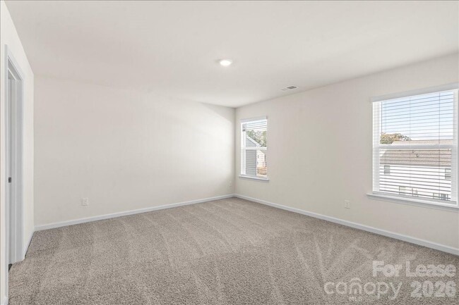 Building Photo - 1339 37th Ave Lane NE