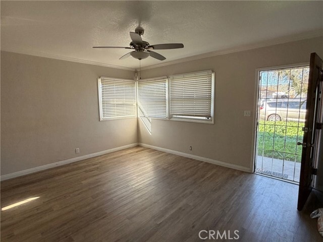 Building Photo - 814 E Erna Ave