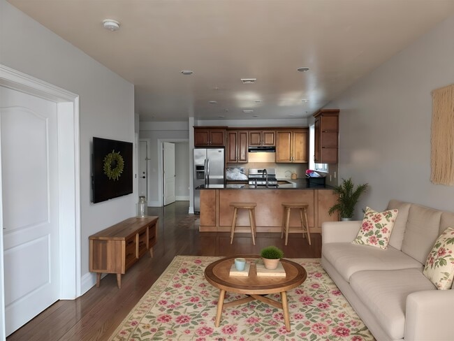 Building Photo - 1000 West St