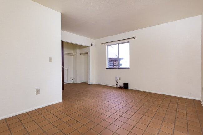 Building Photo - Spanish Coastal Charmer with Ocean Views -- Walk to the Beach