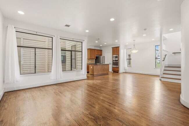 Building Photo - 2816 Rusk St