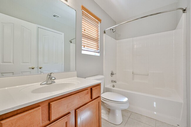 Building Photo - COMING SOON!! 3 bed 2.5 bath in most preferred Phoenix area