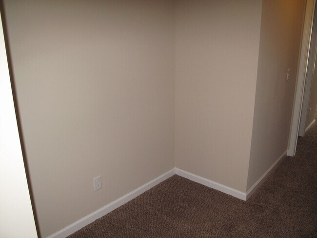 Building Photo - 160 Connor Lp