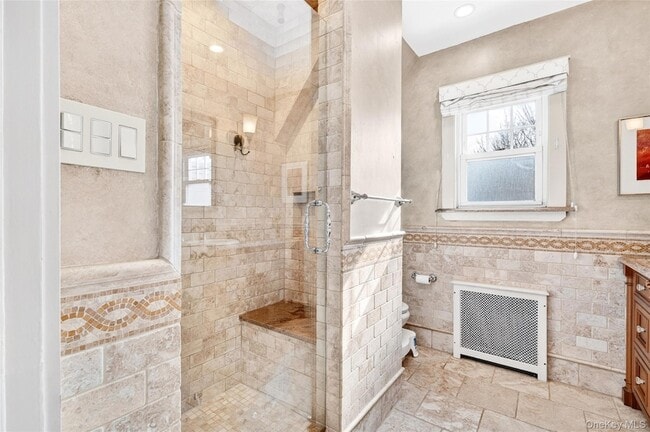 Building Photo - 14 Columbia Pl