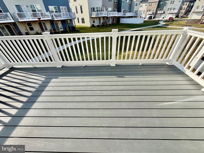 Building Photo - 149 Lawndale Dr