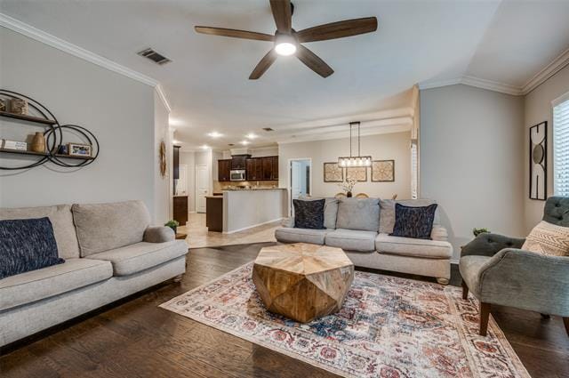 Building Photo - 960 English Ivy Dr