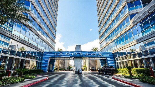 Building Photo - 4525 Dean Martin Dr