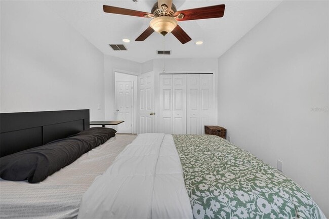 Building Photo - 6086 Chapledale Dr
