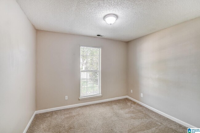 Building Photo - 224 Meriweather Ln