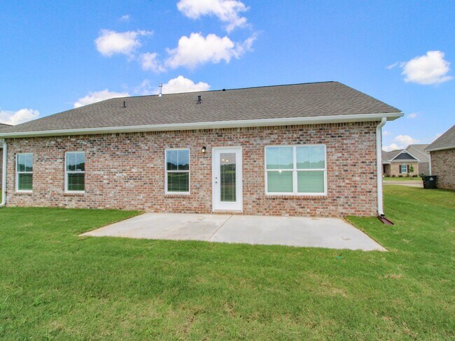 Building Photo - 13791 Hill Place Ln