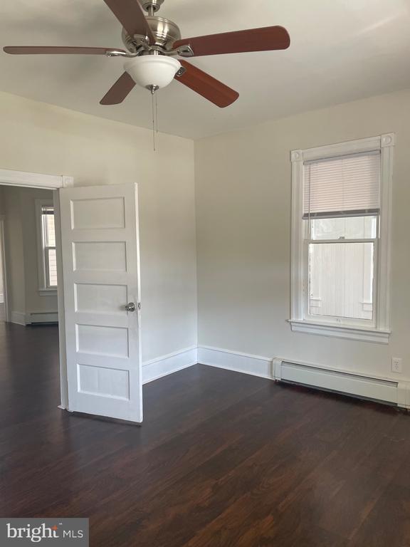 Building Photo - 117 Oakland Ave