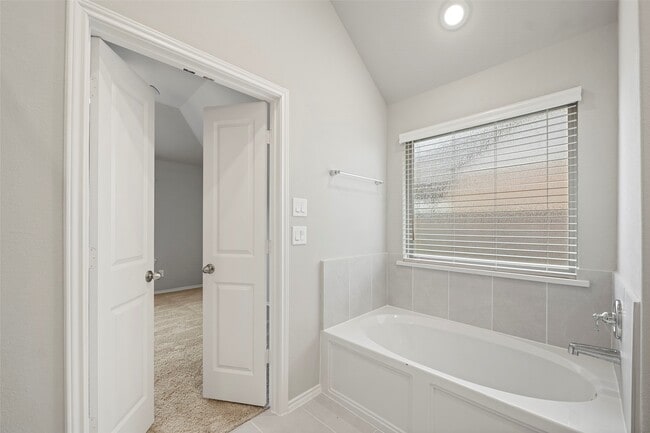 Building Photo - 12918 Catfish River Ct