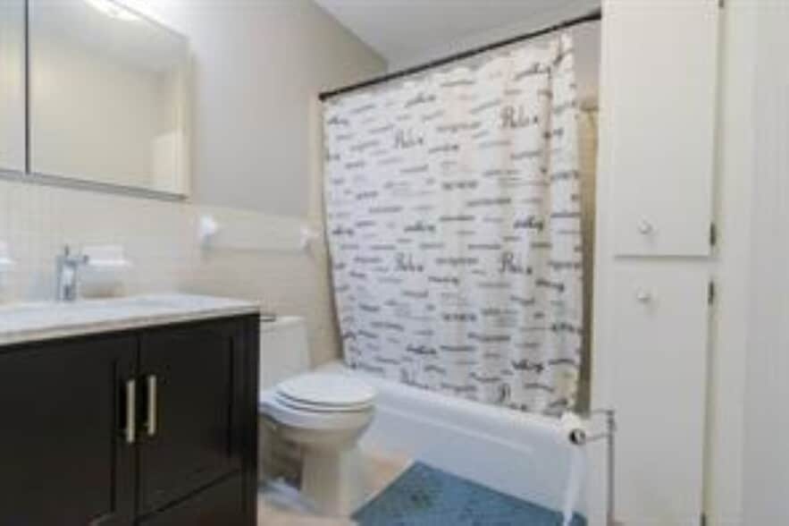 Building Photo - 5840 NE 22nd Way