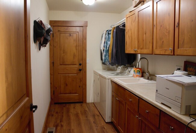 Building Photo - Incline Village Family Home Rental with Pr...