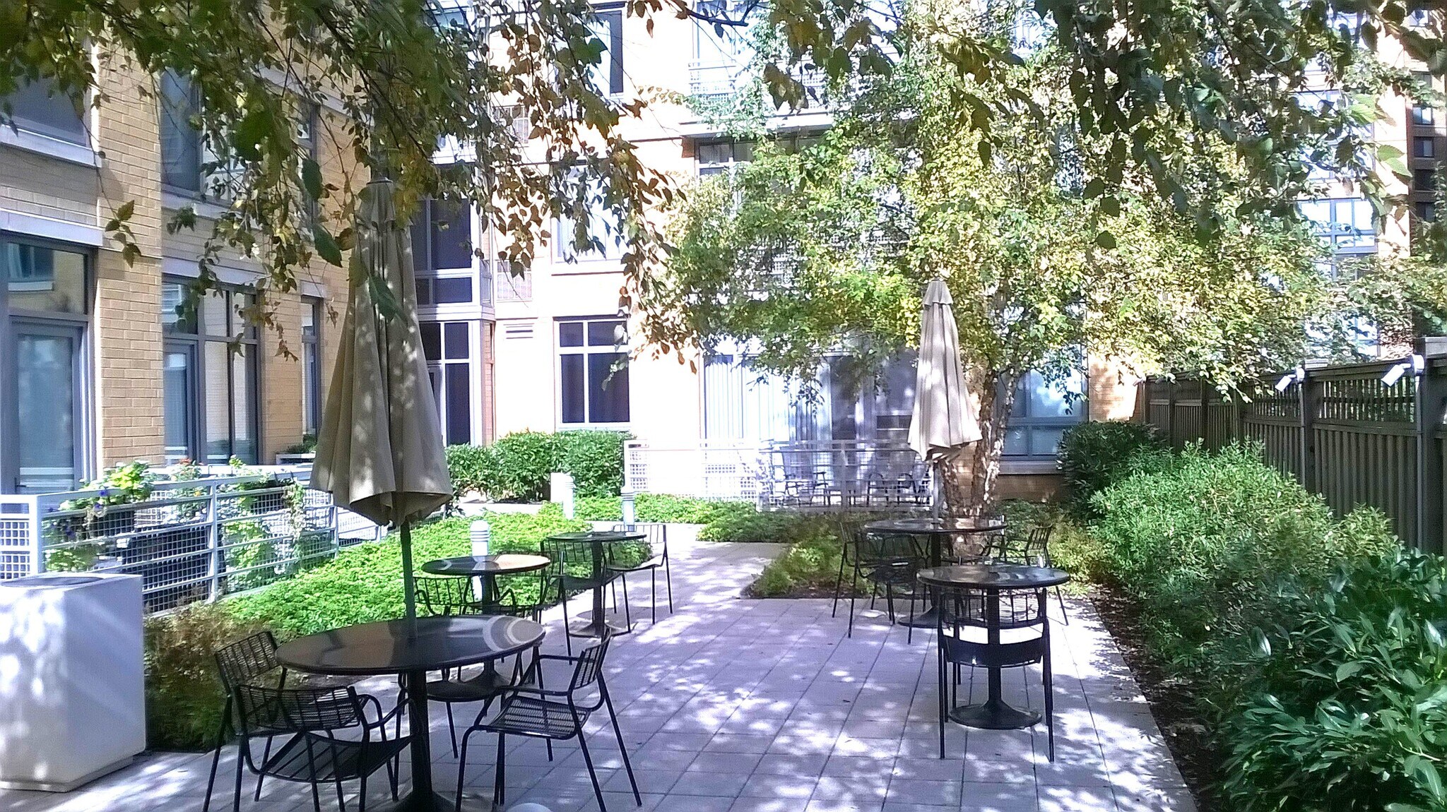 Courtyard - 440 L St NW