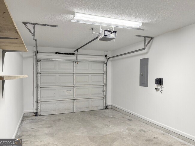 Building Photo - 107 Navajo Ct