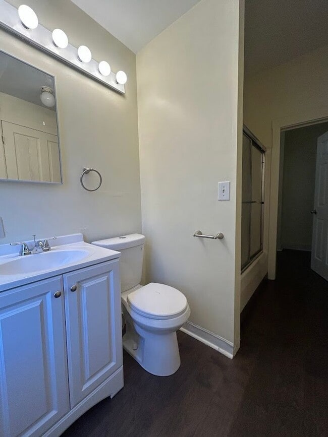 Building Photo - 111 Gage St