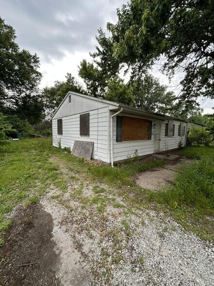 Building Photo - 1320 Williams St