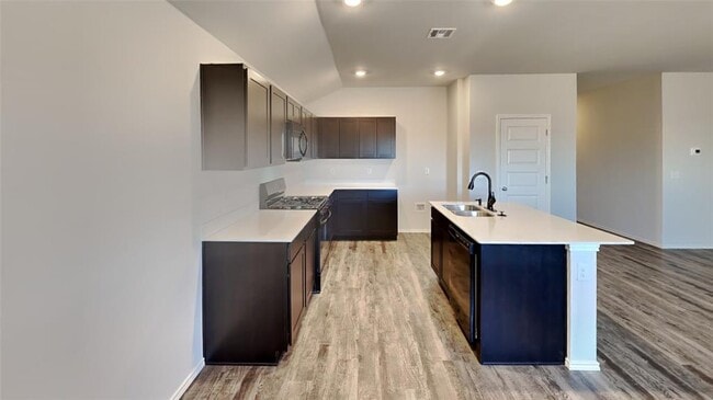 Building Photo - 6009 Bradford Pear Ln