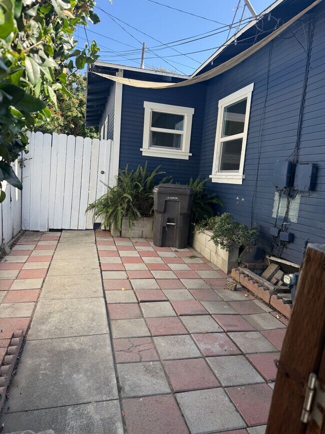 Building Photo - Jannsen Property