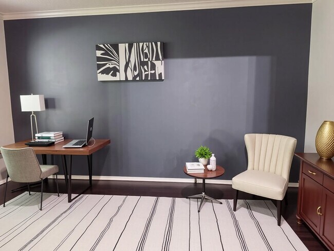 Building Photo - 18006 Barton Ridge Ln