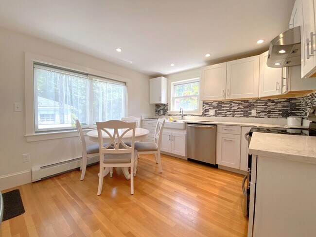 Building Photo - Winter Rental: Hodgkins Cottage