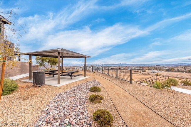 Building Photo - 11697 Redwood Mountain Ave