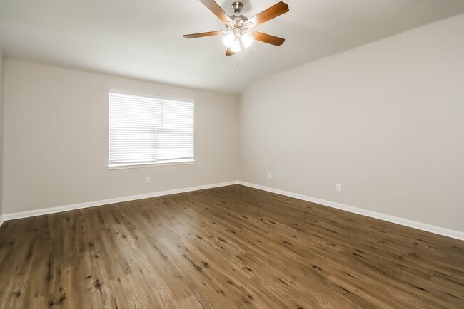 Building Photo - 2022 Sweet Lilac Dr