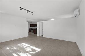 Building Photo - $2,250 1116 S 17th Ave # 1-3