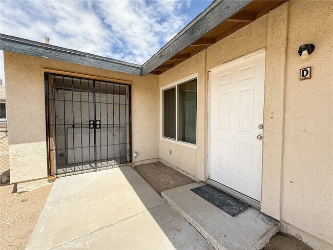 Building Photo - 5839 Bagley Ave