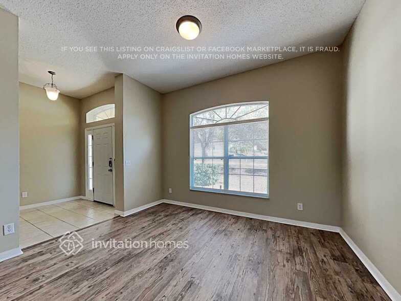 Building Photo - 1266 N Ridge Blvd