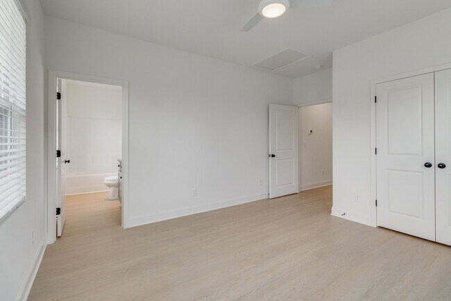 Building Photo - 1410 Barnwell St