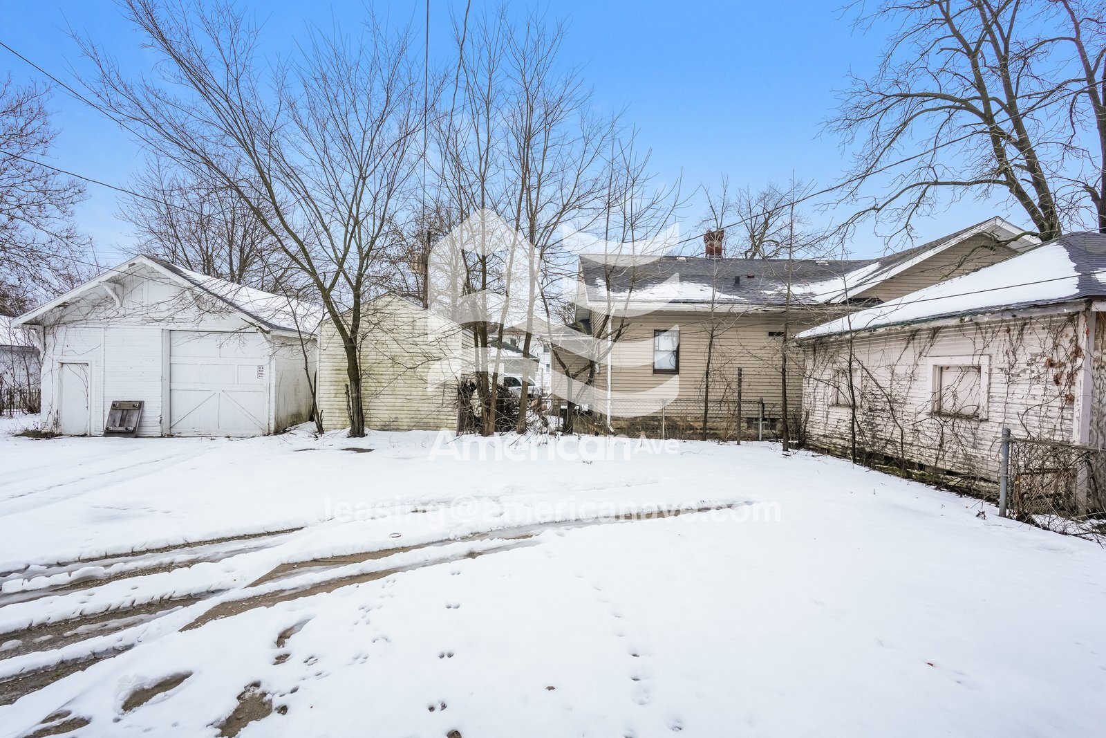 Building Photo - 1108 Diamond Ave