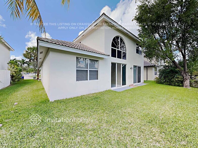 Building Photo - 1133 NW 184th Terrace