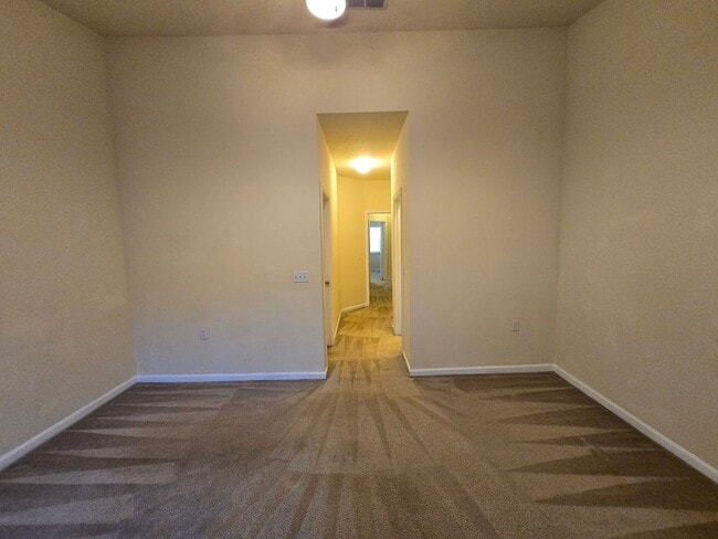 Building Photo - 2/2.5 Townhome in Magnolia Place