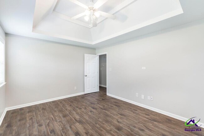 Building Photo - 200 Stirling Bridge Dr
