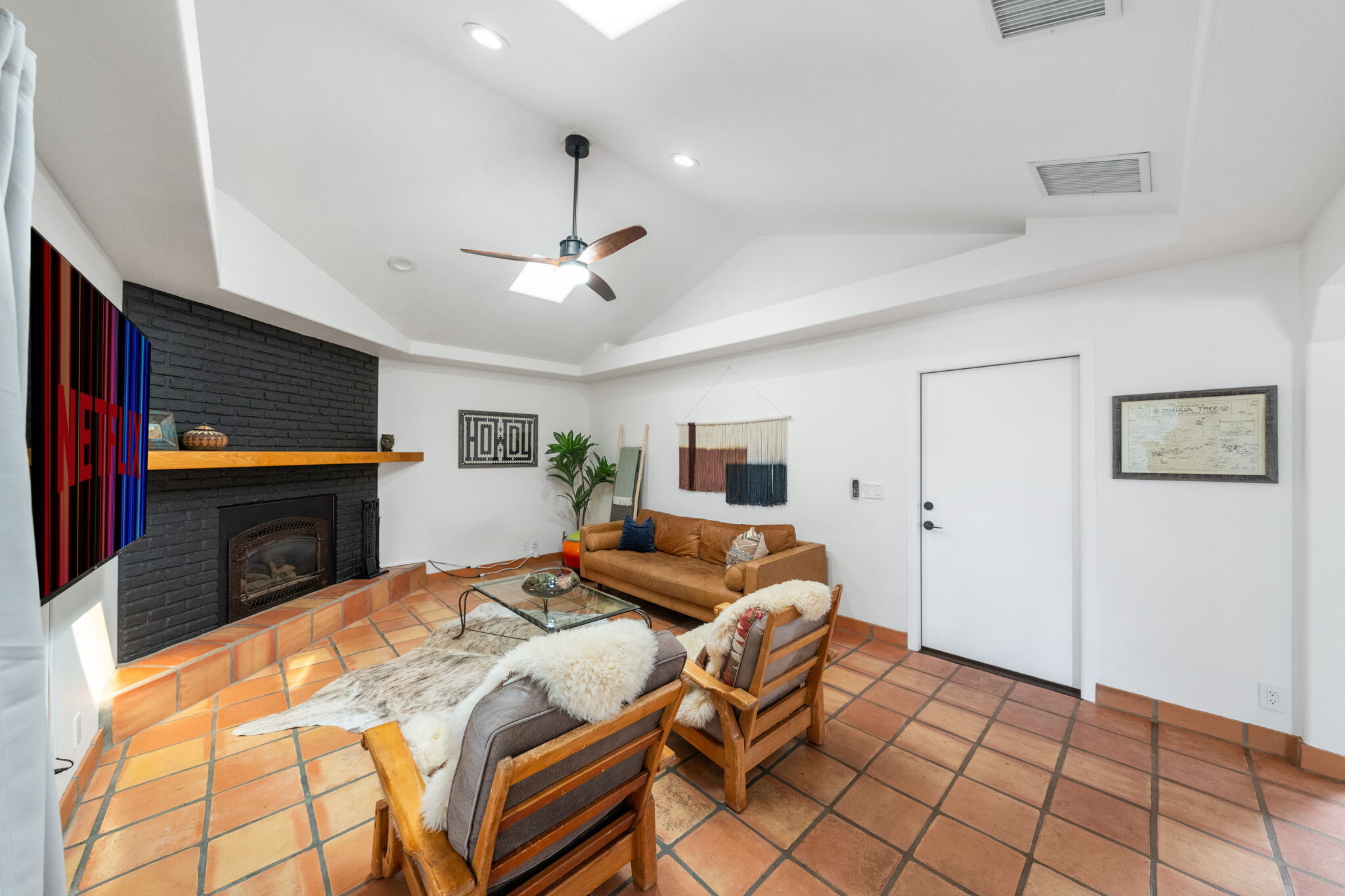 Building Photo - 58328 Bonanza Dr