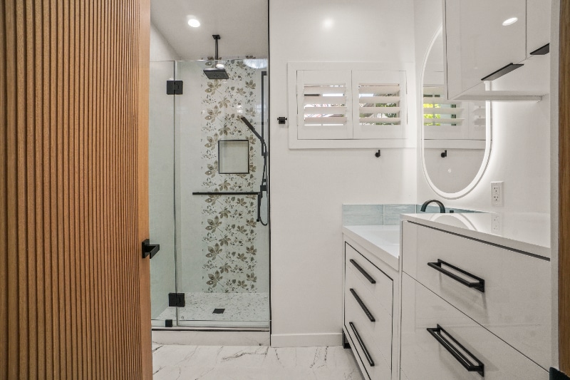 Building Photo - 4230 Van Nuys Blvd