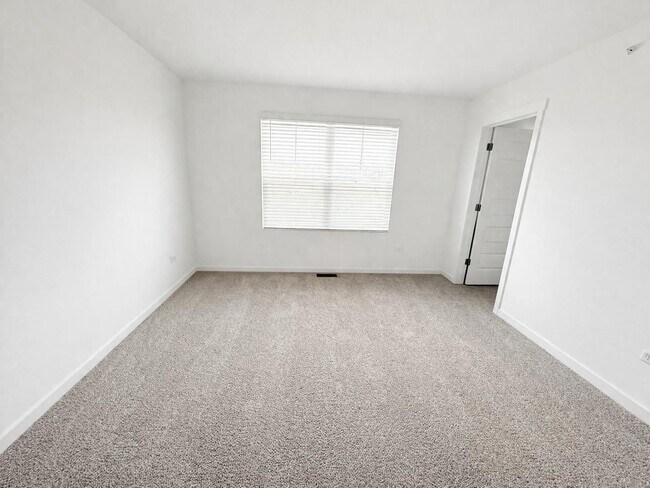 Building Photo - 2272 Barbera Dr