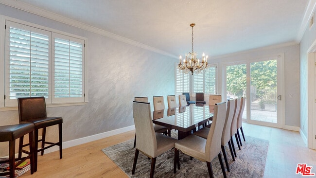 Building Photo - 4950 Densmore Ave