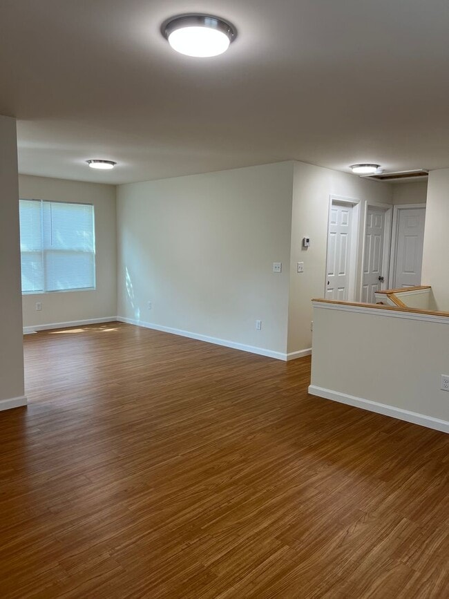 Building Photo - Brand new 4 beds 2 bath house
