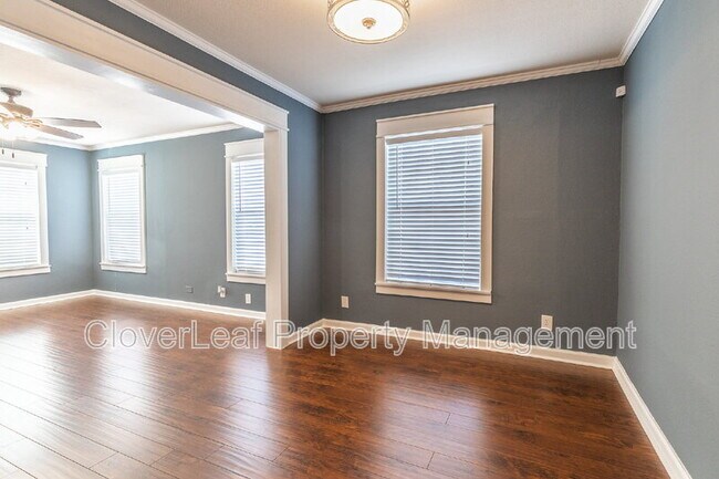 Building Photo - 1361 W Gramercy Pl