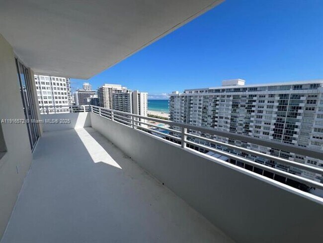 Building Photo - 5600 Collins Ave