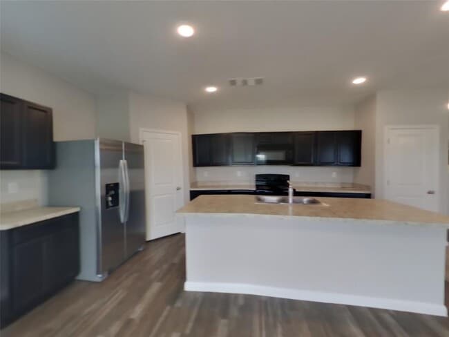 Building Photo - 100 Satsuma Ln