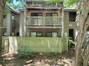 Building Photo - 1002 Creekside Wy