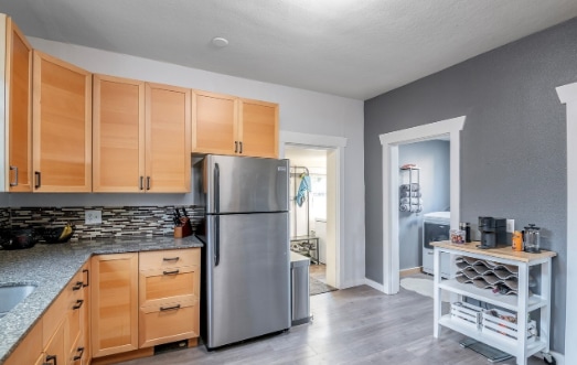 Building Photo - 5820 S Montgomery St